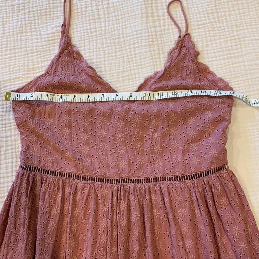 H&M Eyelet Spaghetti Strap MIDI Dress EUC - Picture 14 of 16